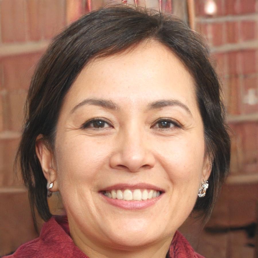 Retrato profesional de la instructora principal Carmen Ruiz