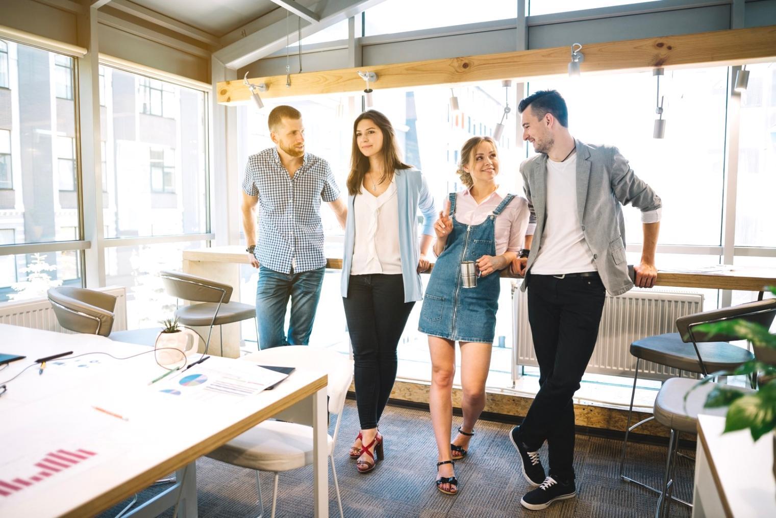 Análisis financiero en acción - documentos y gráficos de rentabilidad empresarial